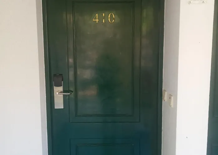 Tranquil Beachside - Atlantic Gardens Апартаменты *