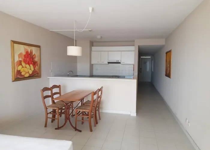 Tranquil Beachside - Atlantic Gardens *