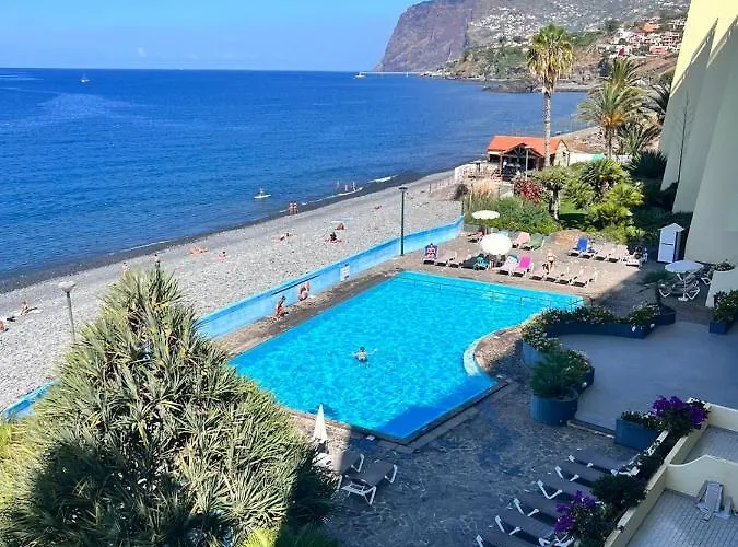 Tranquil Beachside - Atlantic Gardens * Funchal (Madeira)