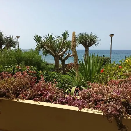 Tranquil Beachside - Atlantic Gardens * Funchal (Madeira)